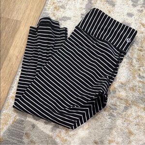 Lululemon Black and White Striped Pants (CAPRI)